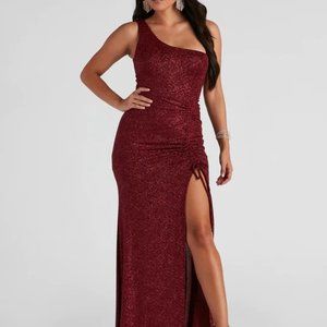 Windsor Red One-Shoulder Prom Gown